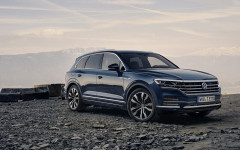 VW Touareg sau similar